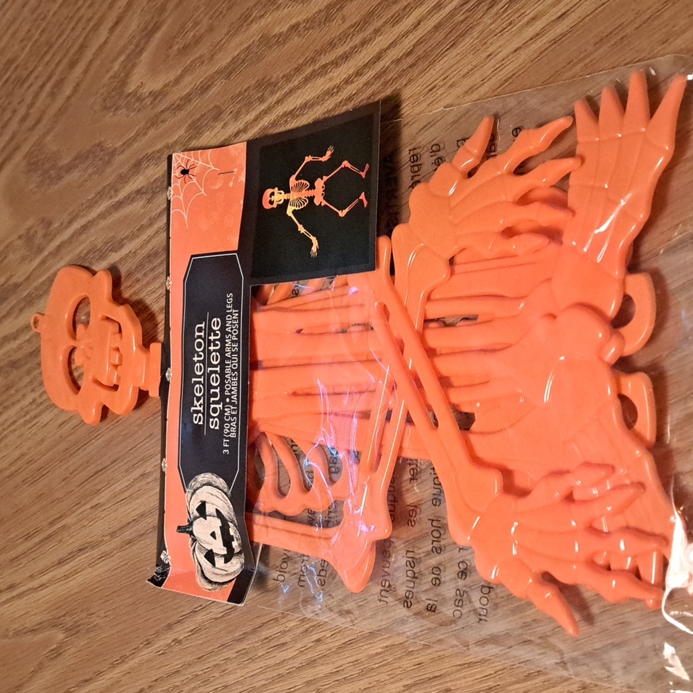 Halloween skeleton 3ft tall/ BUNDLE ONLY 2 or more items